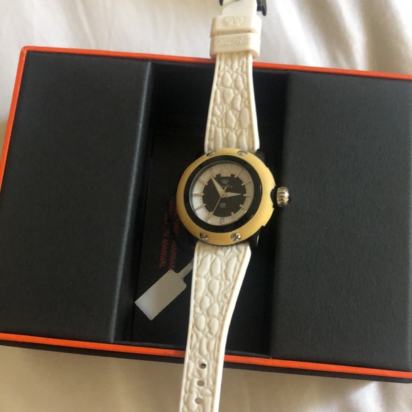 Glam rock Miami Beach water res. 10 atm white watch with box main image 6